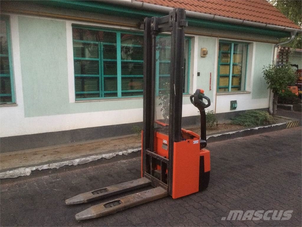 Steinbock WP12 V-2696 (ONLY FOR EXPORT) Elektriskie palešu vilcēji