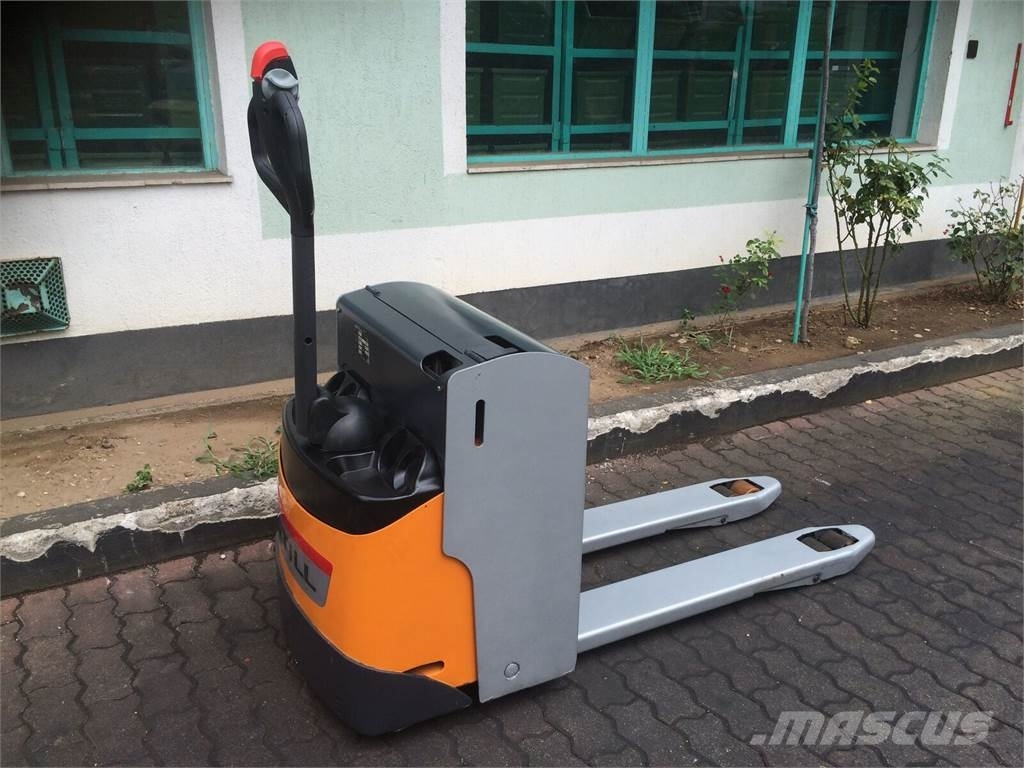 Still EGU 18 V-2515 Platform stackers