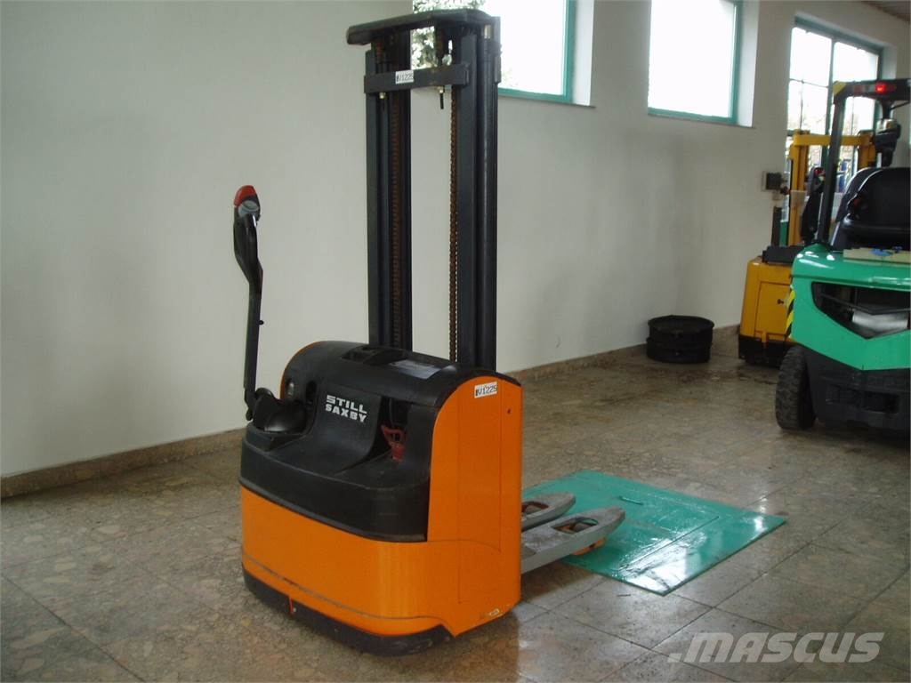Still EGV16 SHORT-SKIN V-1225 Platform stackers