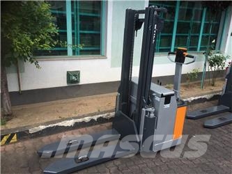 Still EGV1600 V-2672 FOR EXPORT ONLY Platform stackers