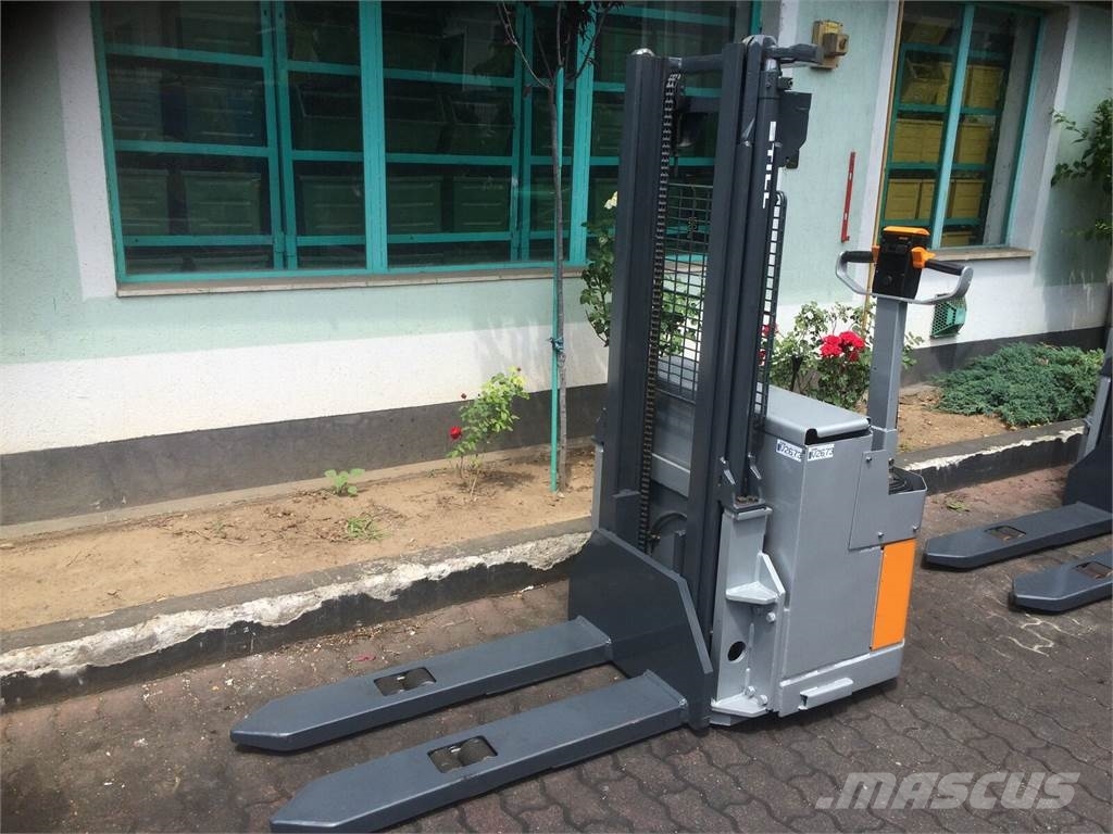 Still EGV1600 V-2673 OE Platform stackers