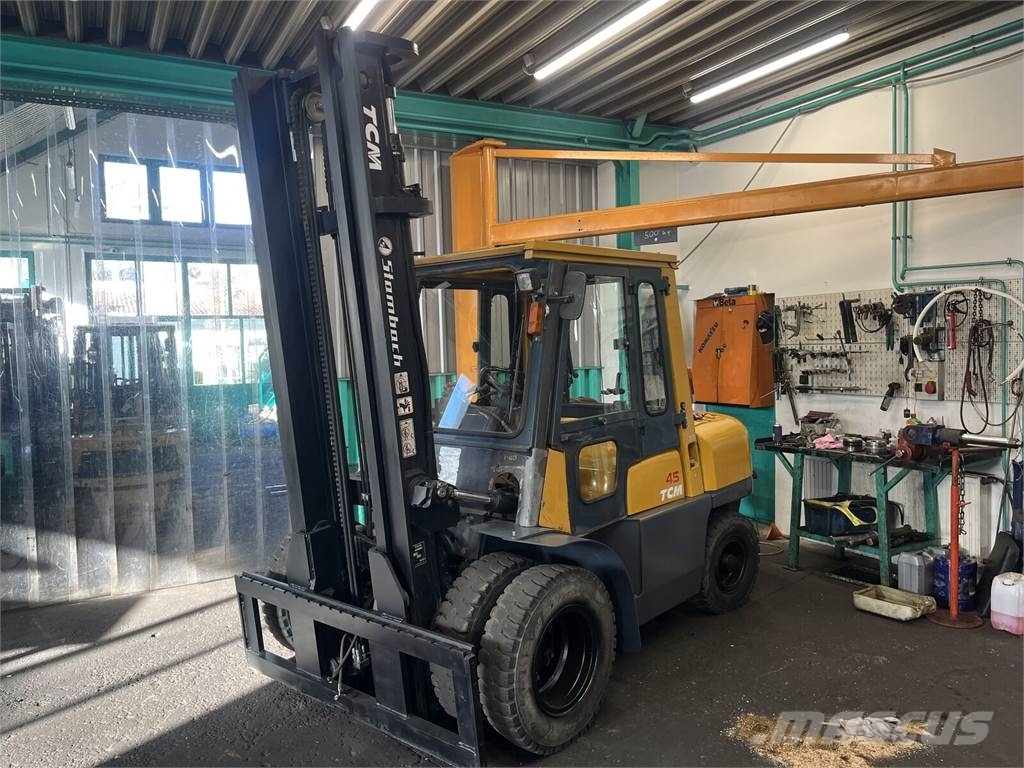 TCM FD40-T8 V-4023 디젤 지게차
