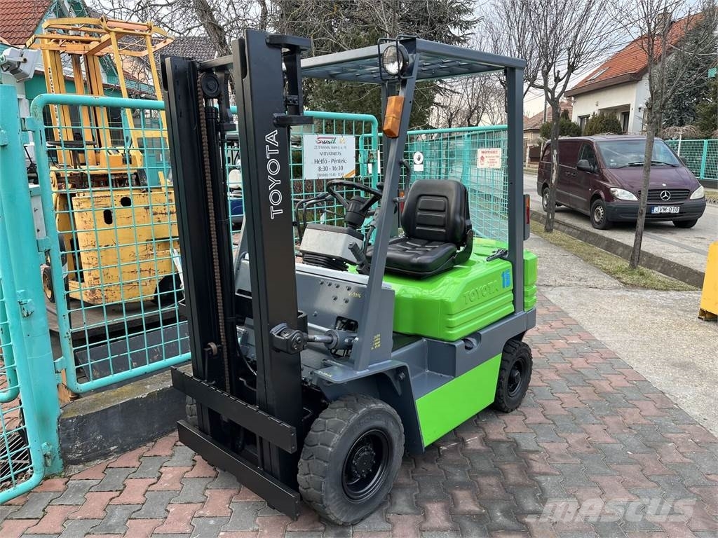 Toyota 5FD15 /02/ V-3916 Dieselmotviktstruckar