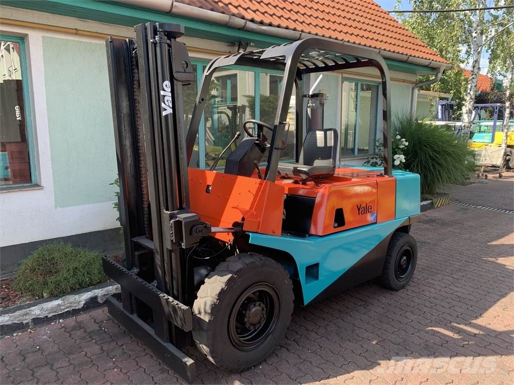 Yale GDP40 (JUNGHEINRICH DFG 40) V-3623 Diesel heftrucks