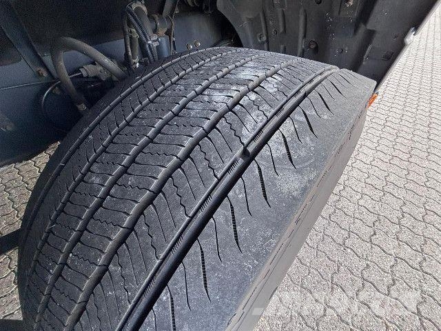 Scania P 250 B4x2NB 18 pl. Boks/Lift Kastenwagen