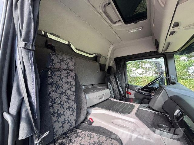 Scania P 360 B4x2NB - BDF swap body chassis with fold-awa 集装箱叉车