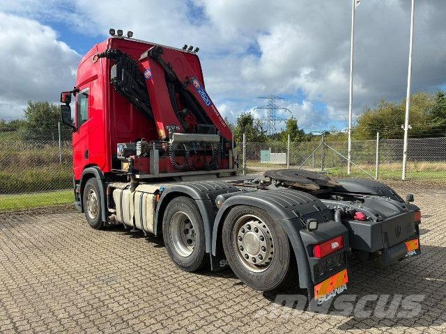 Scania R 500 A6x2NB - HMF kran 2820 Tractor Units