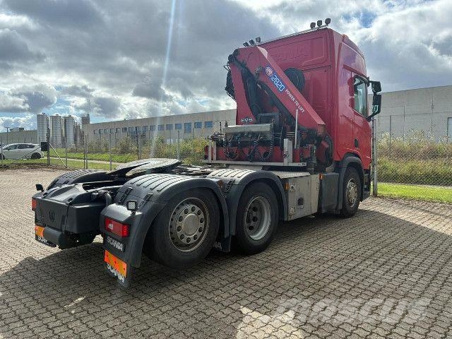 Scania R 500 A6x2NB - HMF kran 2820 Tractor Units