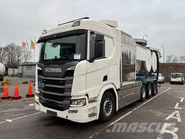 Scania R 500 B8x4*4NB Vacuum Cleaner شاحنات ذات صهاريج
