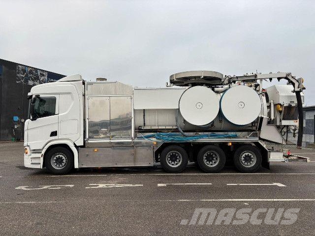 Scania R 500 B8x4*4NB Vacuum Cleaner شاحنات ذات صهاريج