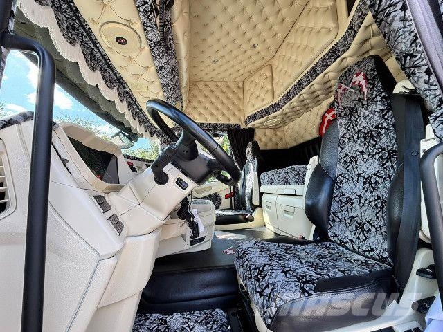 Scania R 560 A6x2NB 트랙터 유닛