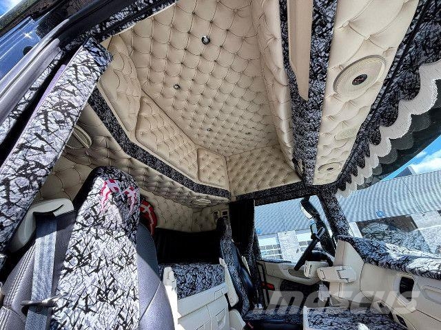 Scania R 560 A6x2NB 트랙터 유닛