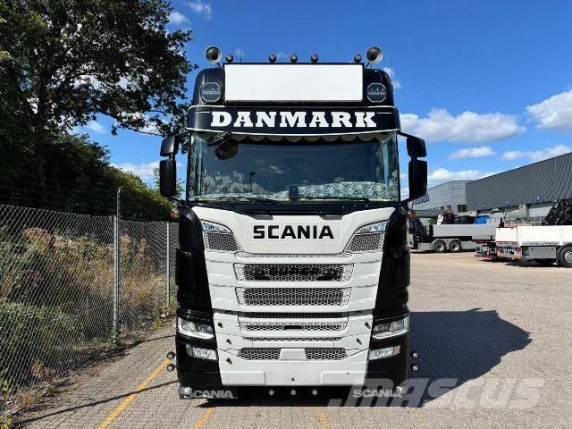 Scania R 560 A6x2NB 트랙터 유닛