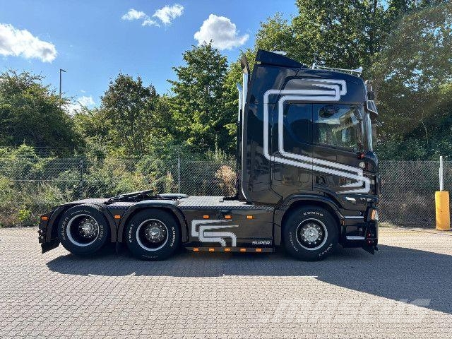 Scania R 560 A6x2NB 트랙터 유닛