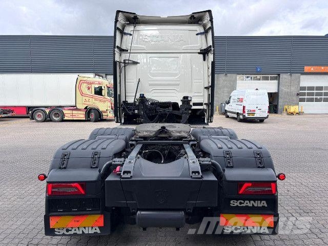 Scania R 560 A6x2NB Trækkere