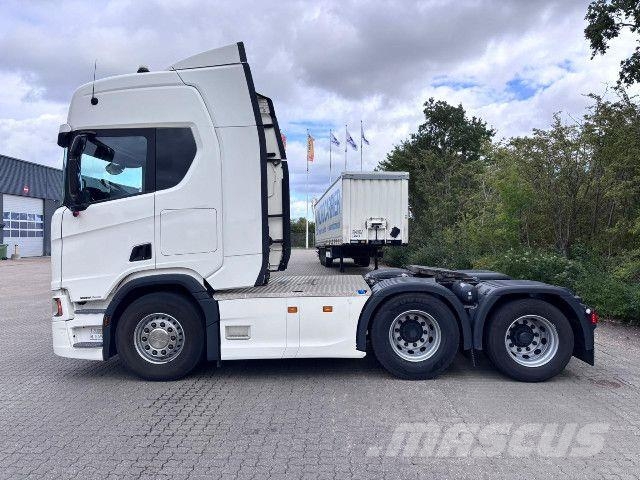 Scania R 560 A6x2NB Trækkere