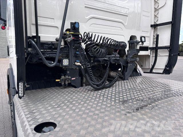Scania R 560 A6x2NB Trækkere