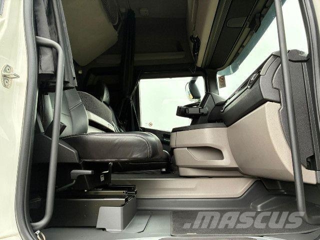 Scania R 560 A6x2NB - 2 streng hydraulik Prime Movers