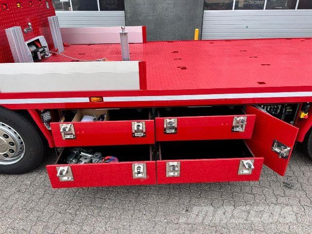 Scania R 590 B8x2*6NB Crane + machine transporter body wi Вантажівки / спеціальні