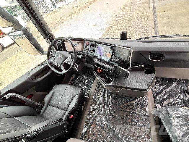 Scania R 590 B8x2*6NB Crane + machine transporter body wi Вантажівки / спеціальні