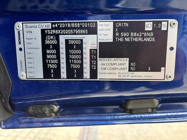 Scania R 590 B8x2*6NB Crane + machine transporter body wi Вантажівки / спеціальні