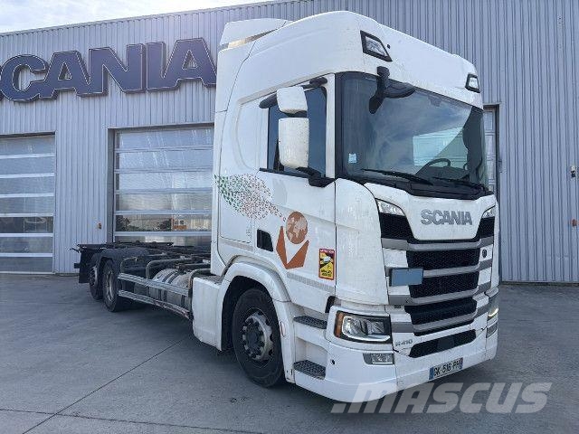 Scania R 410 B6x2NB شاحنات بمقصورة وهيكل