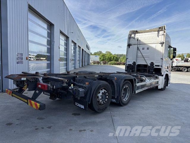 Scania R 410 B6x2NB شاحنات بمقصورة وهيكل