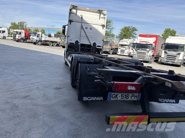 Scania R 410 B6x2NB شاحنات بمقصورة وهيكل