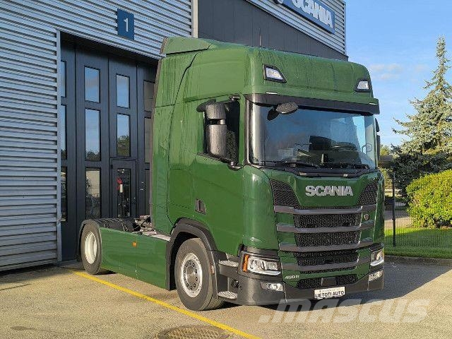 Scania R 460 A4x2LB Vetopöytäautot