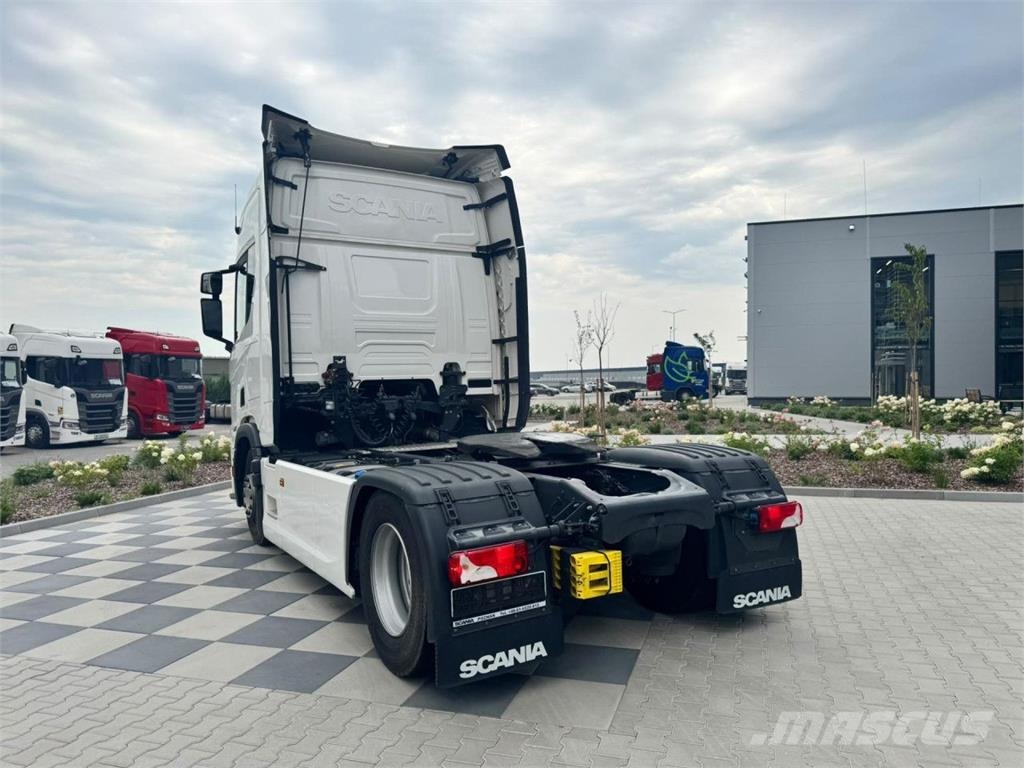 Scania R 460 A4x2NA Trekkers