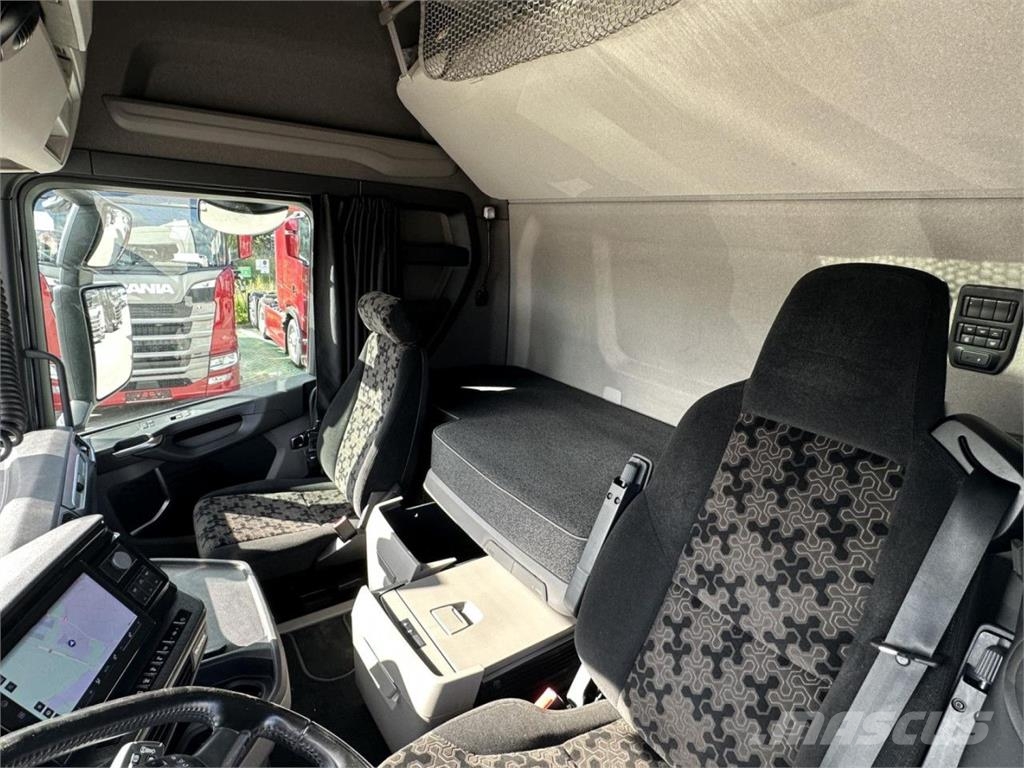 Scania R 460 A4x2NA Vlačilci