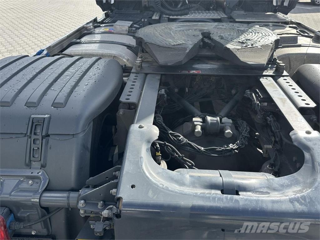 Scania R 460 A4x2NA Vlačilci