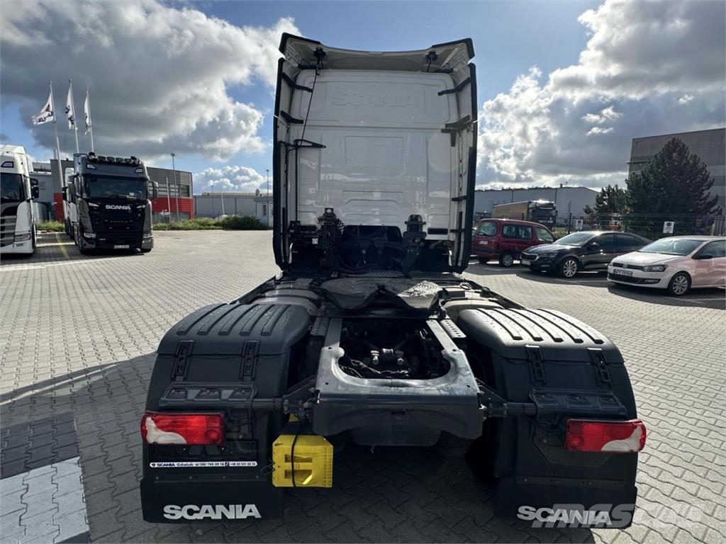 Scania R 460 A4x2NA Vlačilci