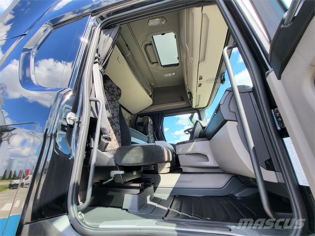 Scania R450A4x2EB Mega Naudoti vilkikai