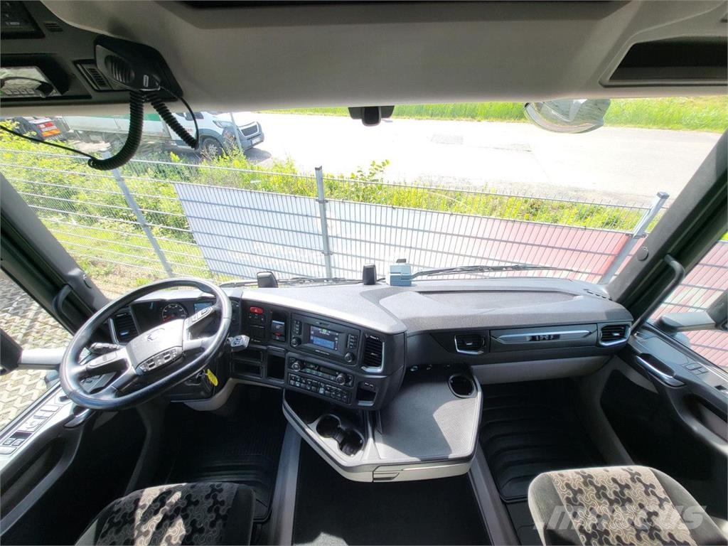 Scania R450A4x2EB Mega Naudoti vilkikai