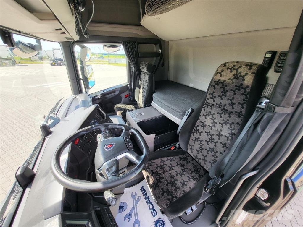Scania R450A4x2EB Mega Naudoti vilkikai