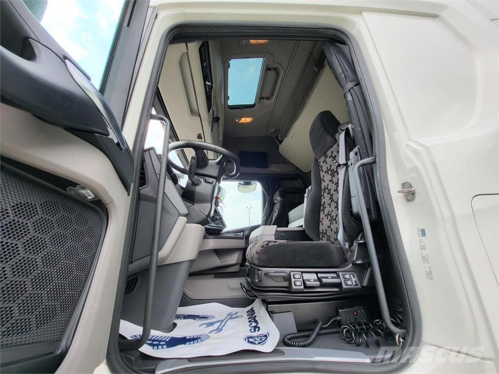 Scania R460A4x2EB Mega Naudoti vilkikai