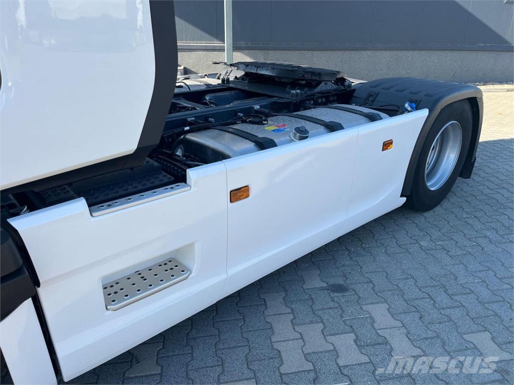 Scania S 500 A4x2NA Trekkers
