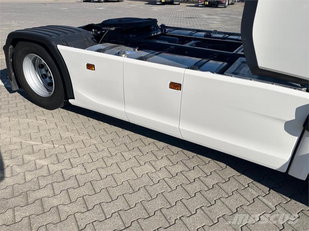 Scania S 500 A4x2NA Trekkers