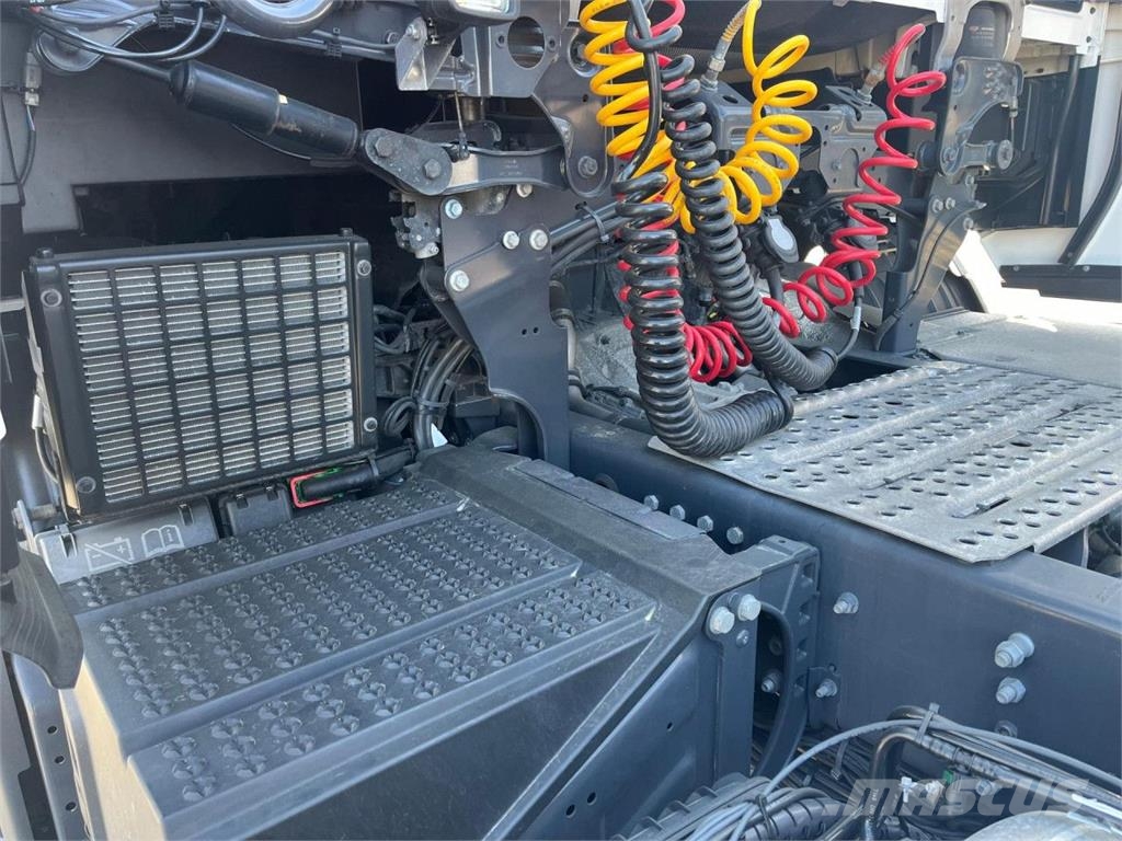 Scania S 500 A4x2NA Zawieszenie tył 4 poduszki Klimatyza Седельные тягачи