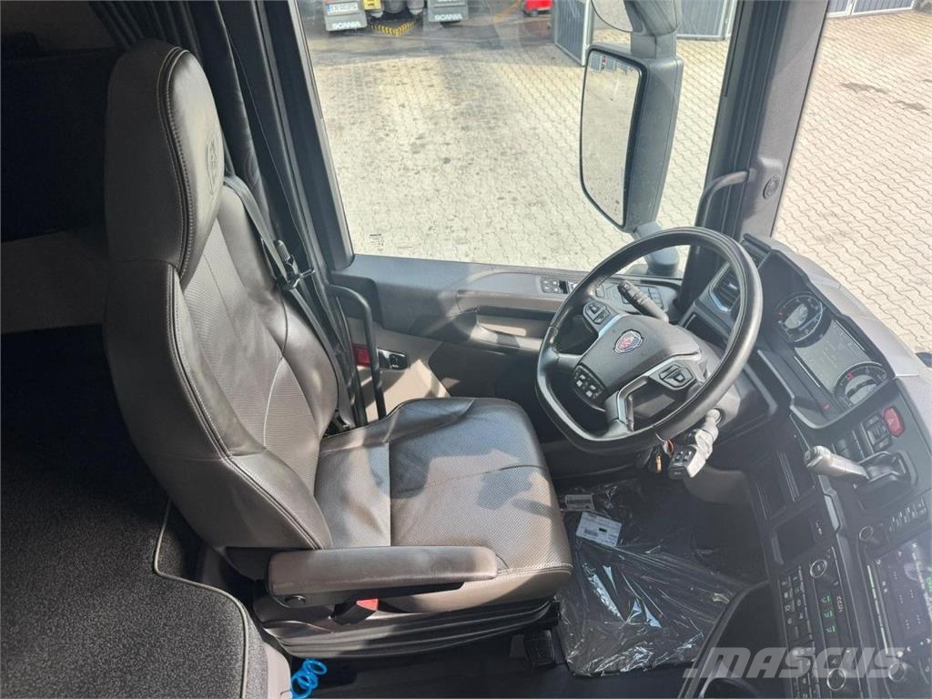 Scania S500 A4X2NA Standard Nowe opony tył Влекачи