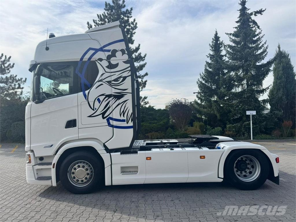 Scania S500 A4X2NA Standard Nowe opony tył Влекачи