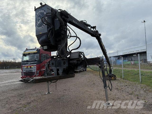 Jonsered Kesla 2112 T puutavaranostin Diger çekiciler