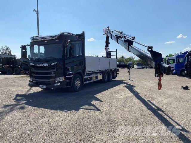Scania G 560 B8x4*4NA + Fassi F305A Other trucks