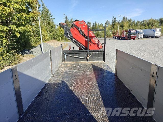 Scania G 560 B8x4*4NA + Fassi F305A Other trucks