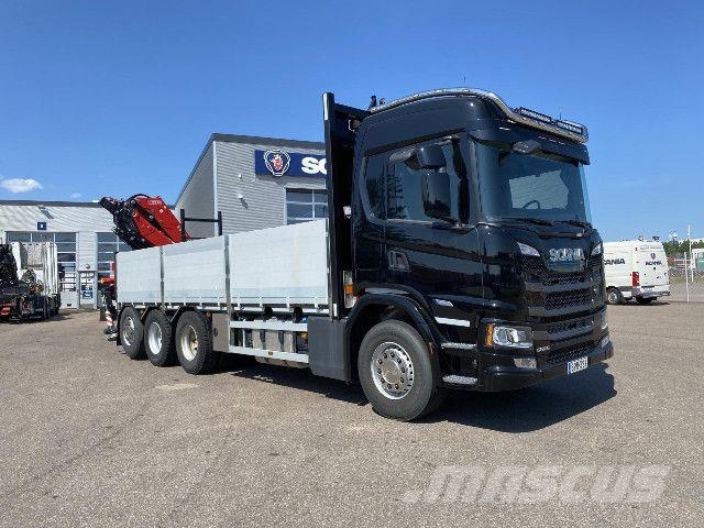 Scania G 560 B8x4*4NA + Fassi F305A Other trucks