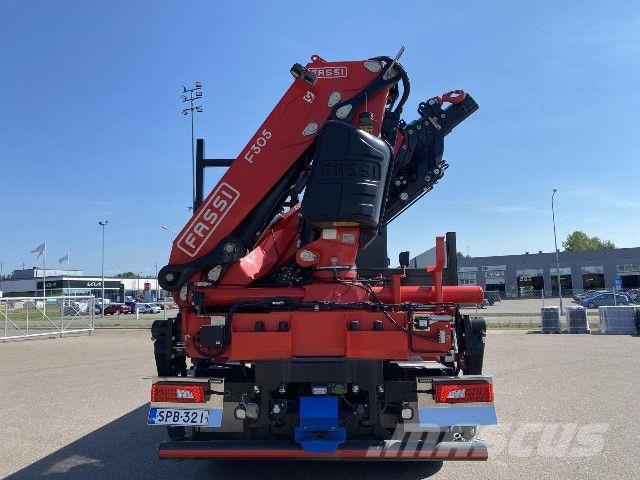 Scania G 560 B8x4*4NA + Fassi F305A Other trucks