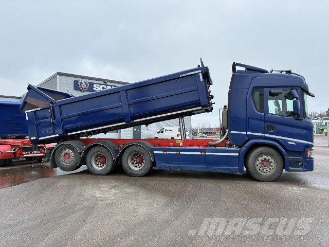 Scania G 560 B8x4*4NB + Perävaunu Kallurid
