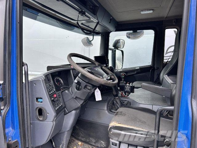 Scania P 370 LB4x2HNA Chassis Cab trucks