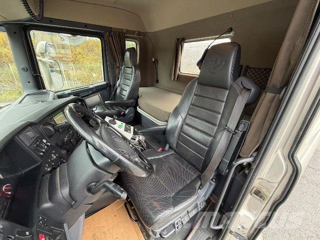 Scania R 520 CB6x4HSZ Tipper trucks